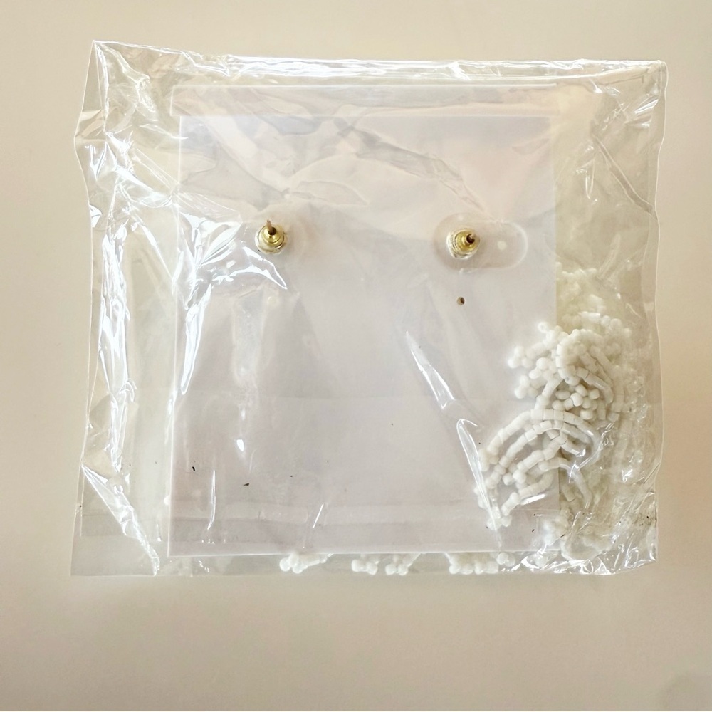 NWT Rachel Zoe Panacea White Tassel Earrings - Picture 4 of 4